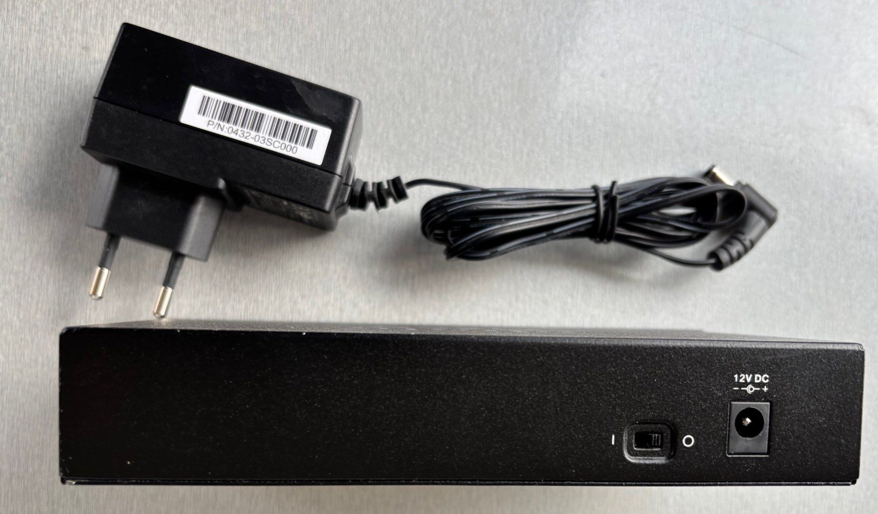Modem & Router: Cisco Switch SF110D 8 Port 10/100 Desktop Switch – Usato da Bassersdorf venduto da Antaris01 1