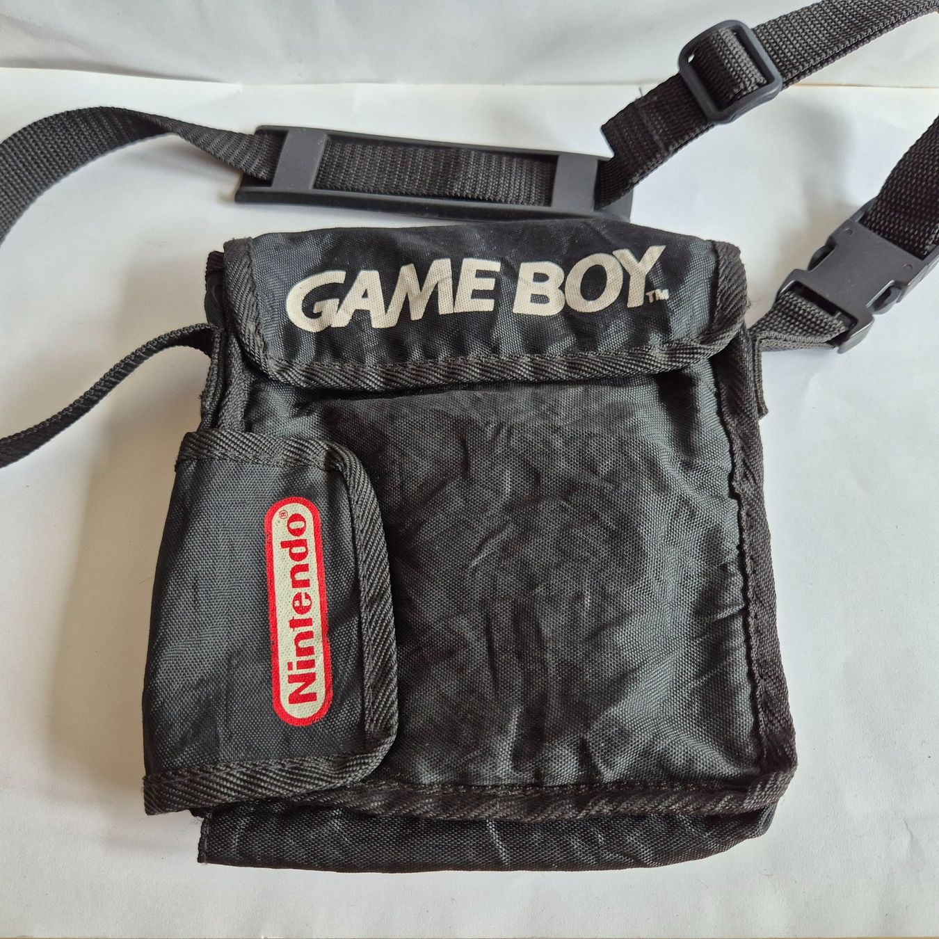 Nintendo Custodie protettive: Nintendo Tasche / Etui / Case - Game Boy – Usato da Zürich venduto da Mephisto87