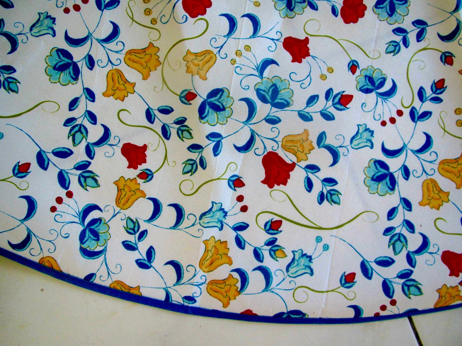 Altra biancheria da tavola: NAPPE MERADISO POUR TABLE RONDE – Usato da Murten venduto da Selliot 1