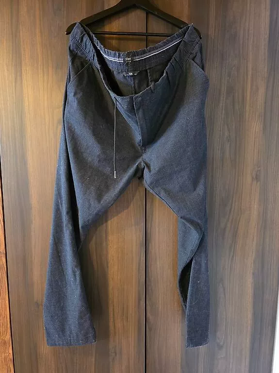 Pantalons: Stoffhose – D'occasion à Seewis Schmitten par Naomi2212