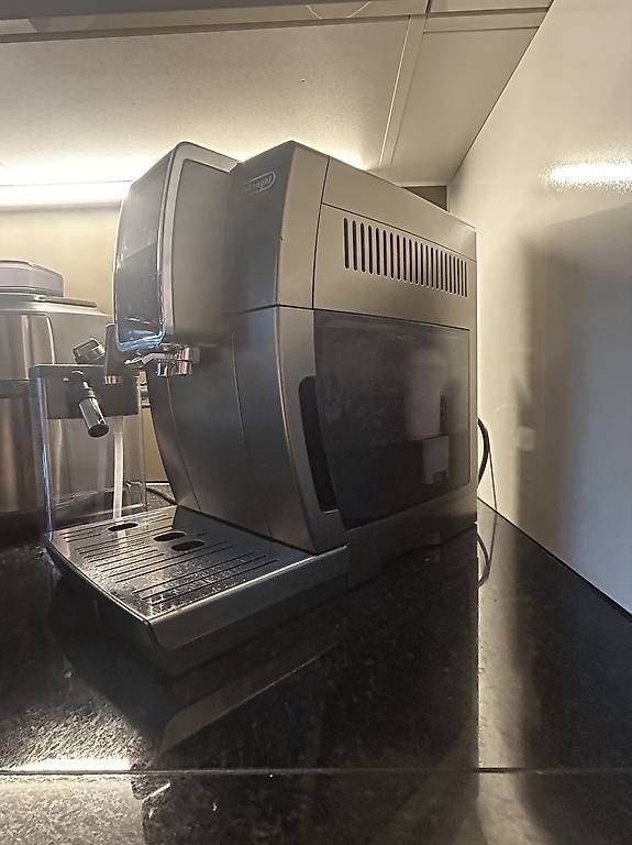 Macchine per caffè & Macchine per espresso: De Longhi Dinamica Plus  – Usato da Guntershausen venduto da elv_7hn5 4