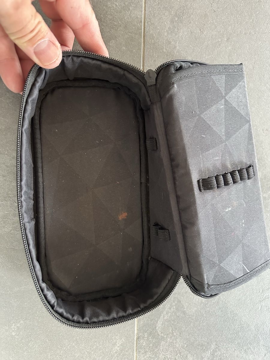 Satch Zaini: Schwarzer Schulrucksack von Satch – Usato da Ittigen venduto da jusdan2010 9