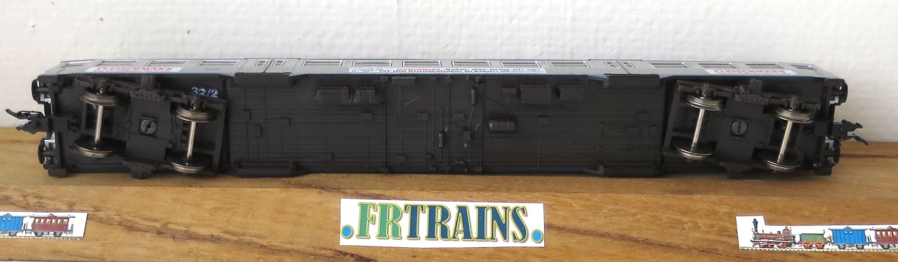 Fleischmann Modelleisenbahnen: FLEISCHMANN 5898 DB VOITURE 2 eme SILBERLING 40 ANS – Gebraucht aus Gland von FRtrains 3
