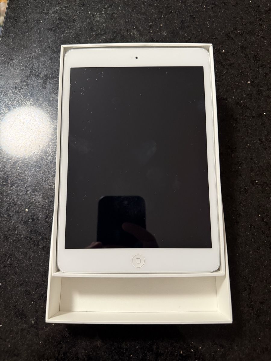 Apple Tablettes PC: Ipad mini (A1432) – D'occasion à Zug par KoSaZ 1