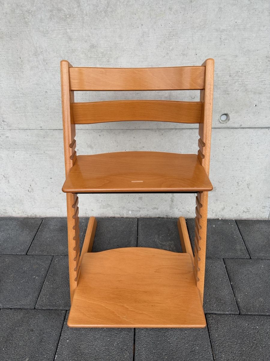 Stokke Sedie: Stokke Tripp Trapp Kinderstuhl Kirschbaum  – Usato da Gipf-Oberfrick venduto da Ralfp1