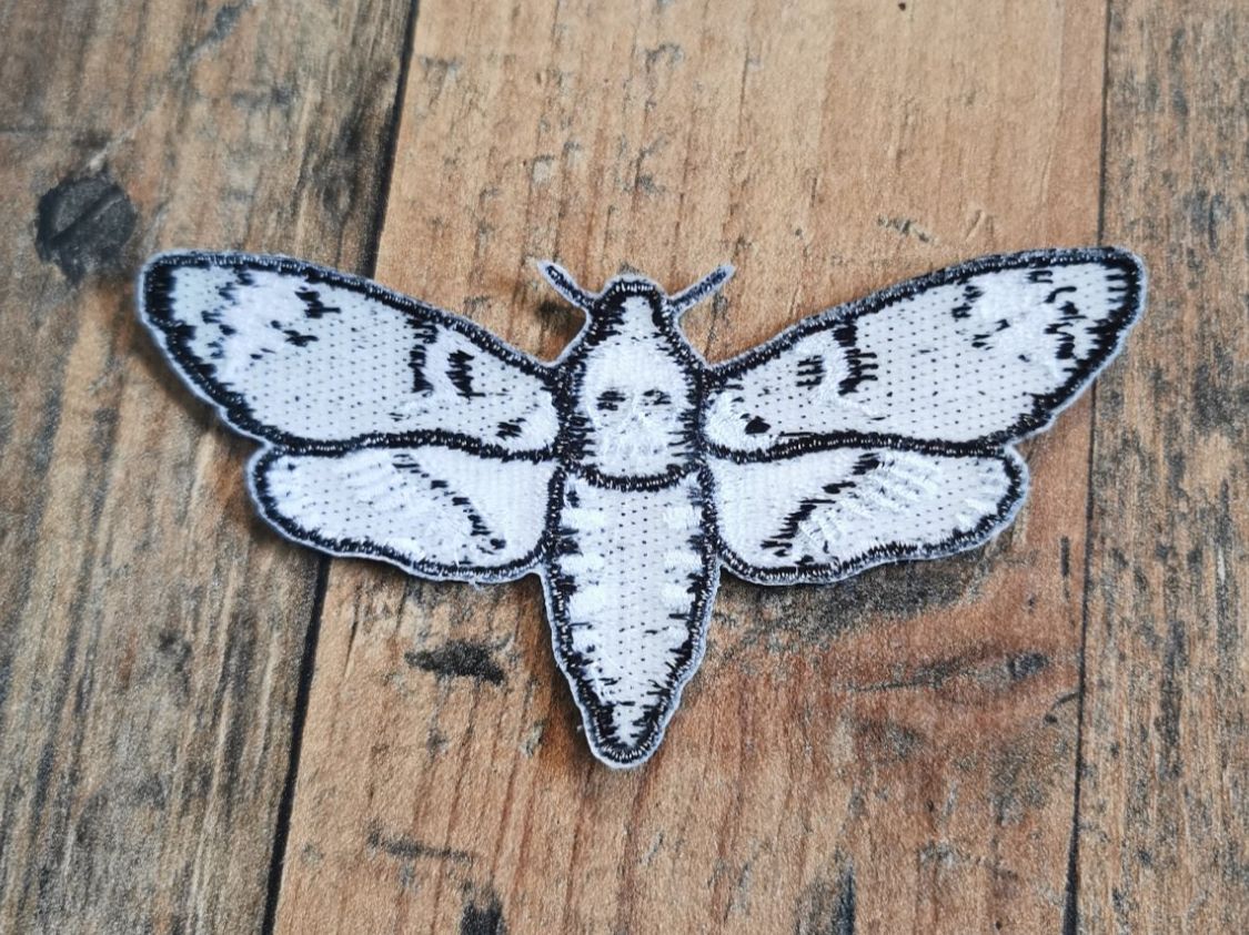 Toppe: Killstar Patch / Aufnäher *NEU* Motte Moth – Nuovo e nell'imballaggio originale da Fischbach-Göslikon venduto da PitBullDoll 1