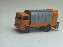 AU- Wiking Mercedes Kuka Müllwagen gelborange