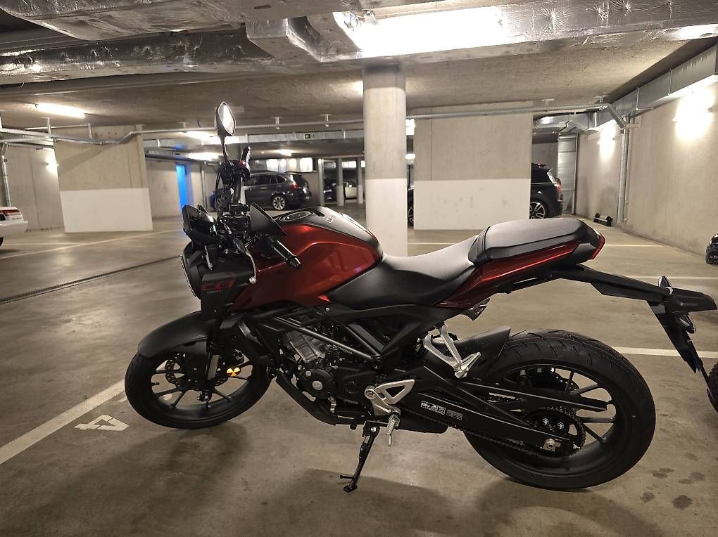 Strasse: Honda cb125r – Gebraucht aus Lausanne von rub_y8bx 3