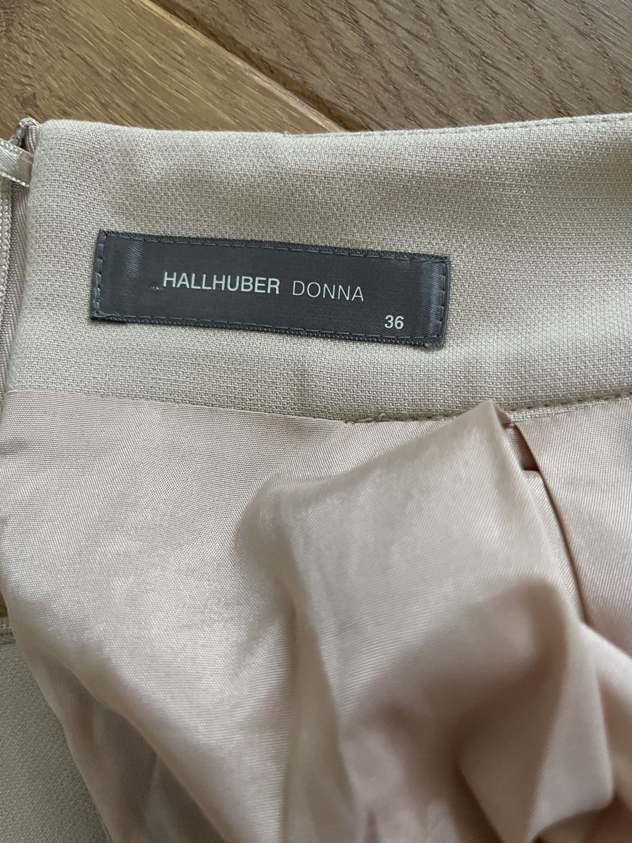 Hallhuber Gonne: Beige skirt Gr. 36 Hallhuber – Nuovo (secondo la descrizione) da Windisch venduto da bymarikaa 1