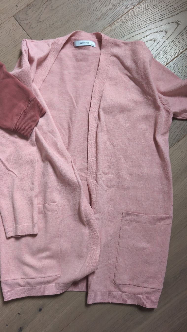 Kleiderpakete & -sets: Mädchen Kleider Gr. 134 Pullover Hose Strick Jacke  – Gebraucht aus St. Gallen von nortom 4
