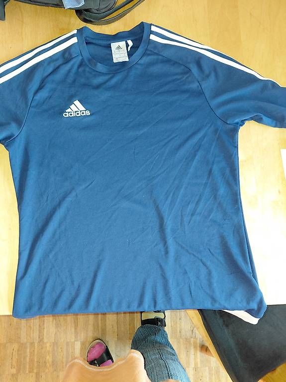 Canottiere & Pantaloni:  Trikot gr. S – Usato da Ostermundigen venduto da deb1deb1