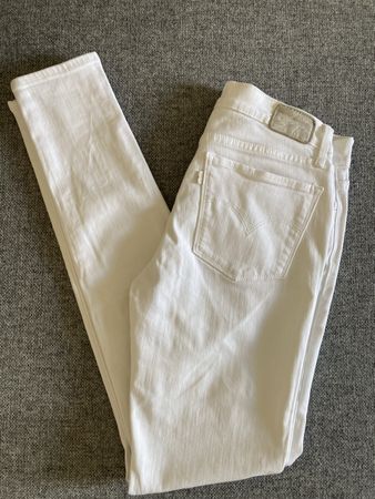 Levi's 710 Super Skinny White Jeans, Size 29 - Women