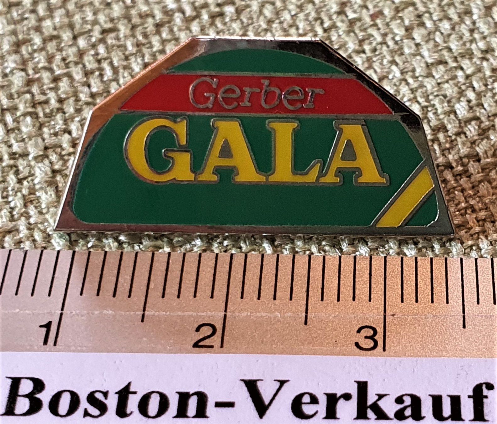 Plaketten & Abzeichen: E818 - Pin Mondo - Gerber Gala Grün – Gebraucht aus Reinach BL von Boston-Verkauf 1