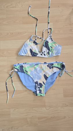 Bikini ROXY Blumenmuster L/G guter Zustand
