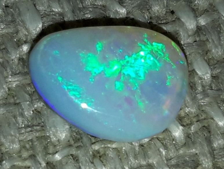 Pietre preziose: Australischer Flashfire Kristall Opal 0.9ct – Nuovo e nell'imballaggio originale da Uerkheim venduto da Winwinner 3
