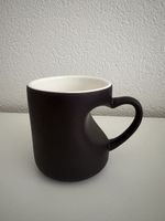 Tasse mit Herzgriff und Herzmotiv neuwertig