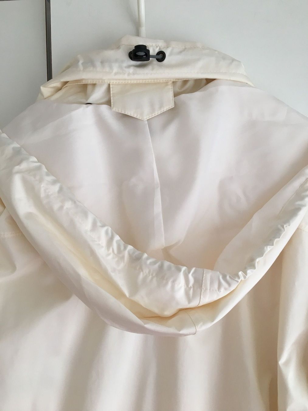 Vestes: Moderne sportliche Windjacke, Farbe Ivory – D'occasion à Bern par Smile-2707 4