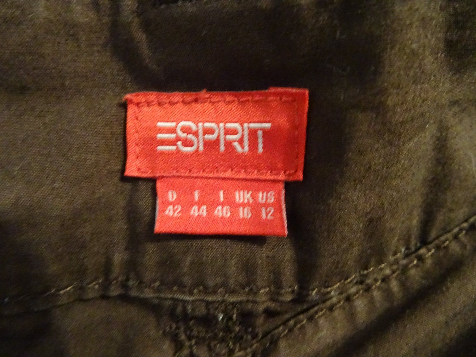 Esprit Gonne: Wunderschöner dünner leichter Rock – Usato da Eschert venduto da PS.. 2