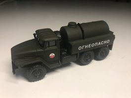 Ural Tanker 1/87 (036)