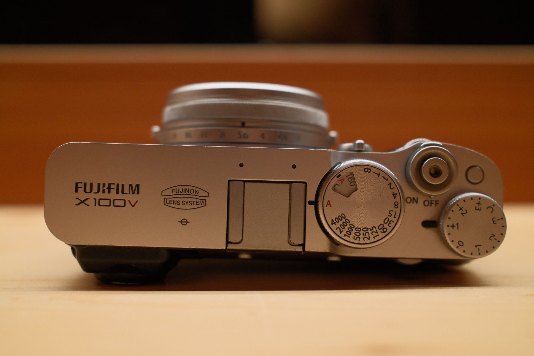 Fujifilm Fotocamera: Fujifilm X100V silber – Usato da Wald AR venduto da reallyaxel 2