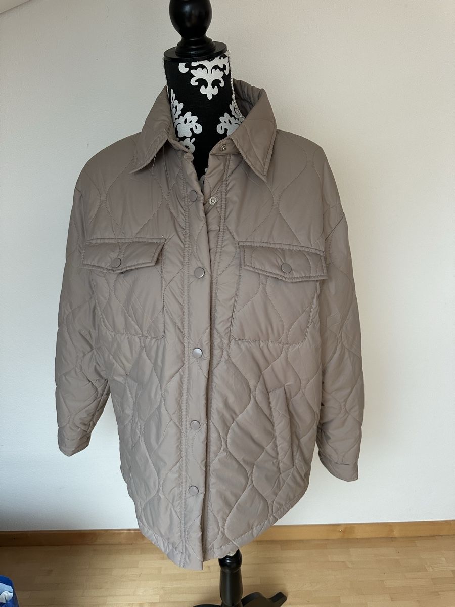 Giacche: Steppjacke Damen Grösse L – Usato da Beromünster venduto da Moritz0112 1