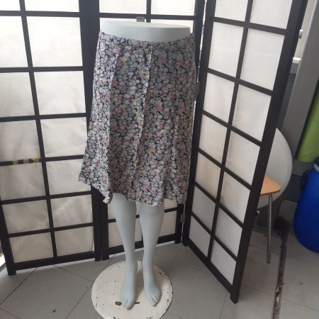 Sommerlicher Minirock mit Blumenmuster, Grösse 36/S!