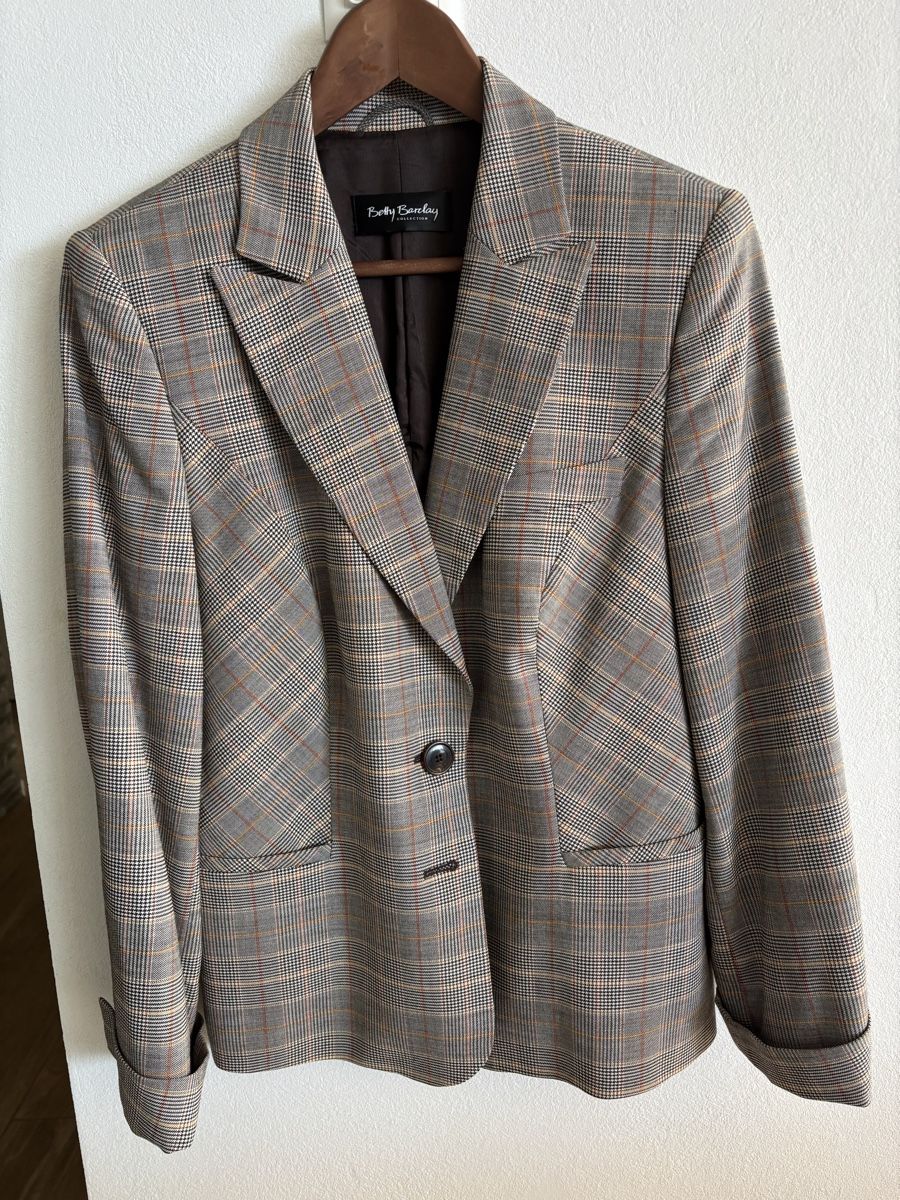 Betty Barclay Vestes: BETTY BARCLAY - Blazer - Comme Neuf! – Neuf (Voir description) à Chardonne par teenyweeny 1