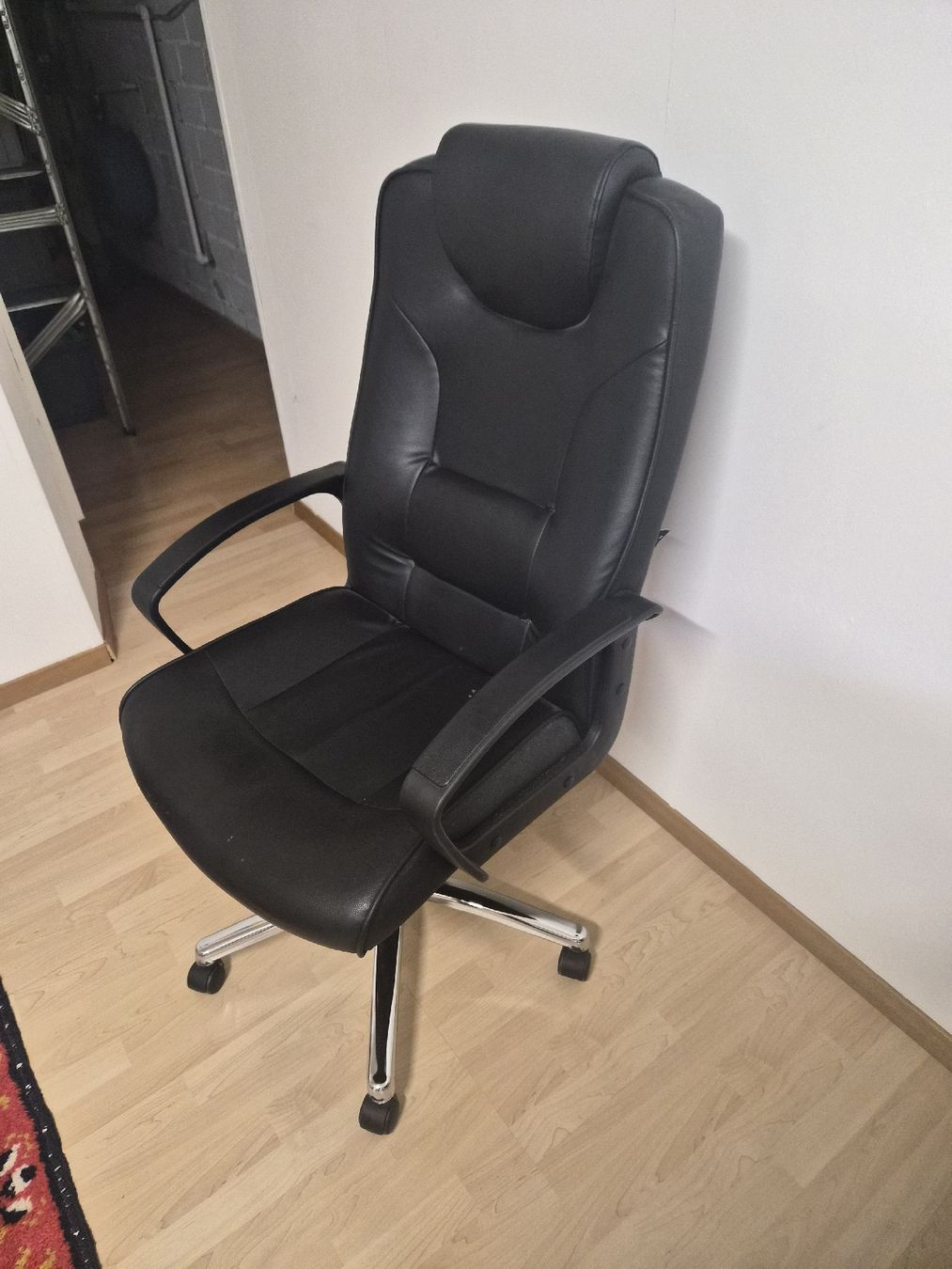 Chaises: Bürostuhl Kunstleder – D'occasion à Windisch par SOlzEr 1