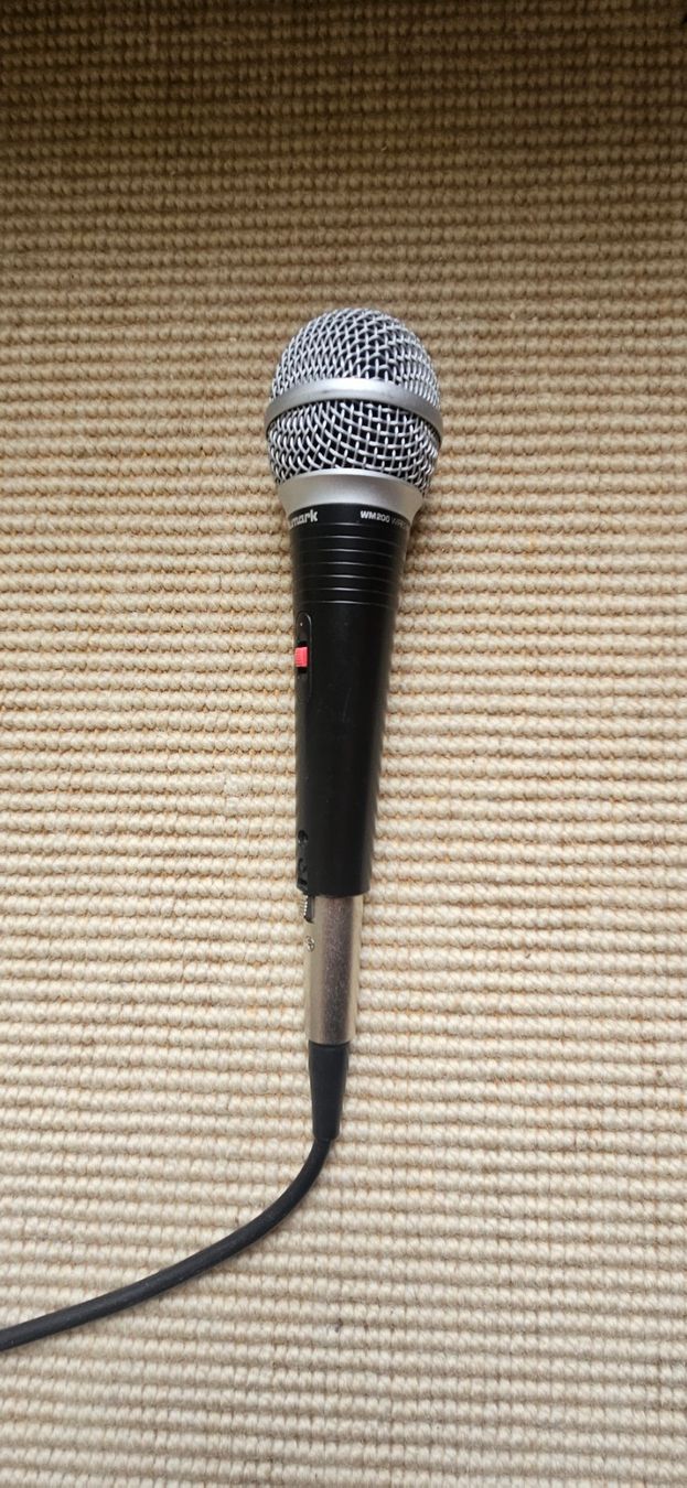 Microfoni: Numark wm200 wired mic. Leichte Gebrauchsspuren – Usato da Zürich venduto da leo_jm6p