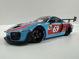 Porsche 935 1:18 „Carrera Edition“, blau-rot, MINICHAMPS