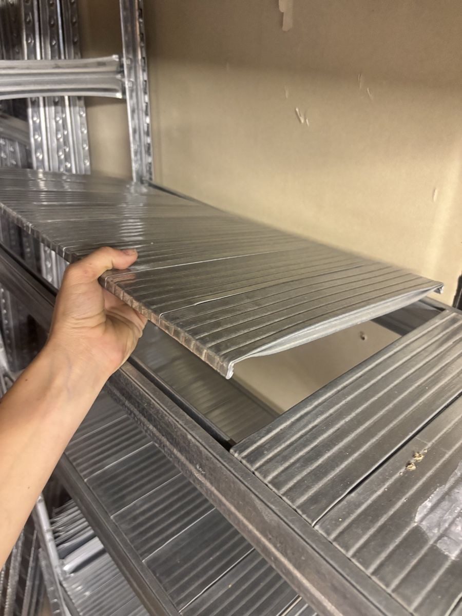 Scaffali: Metall Gestell  – Usato da Zürich venduto da Saho86 7