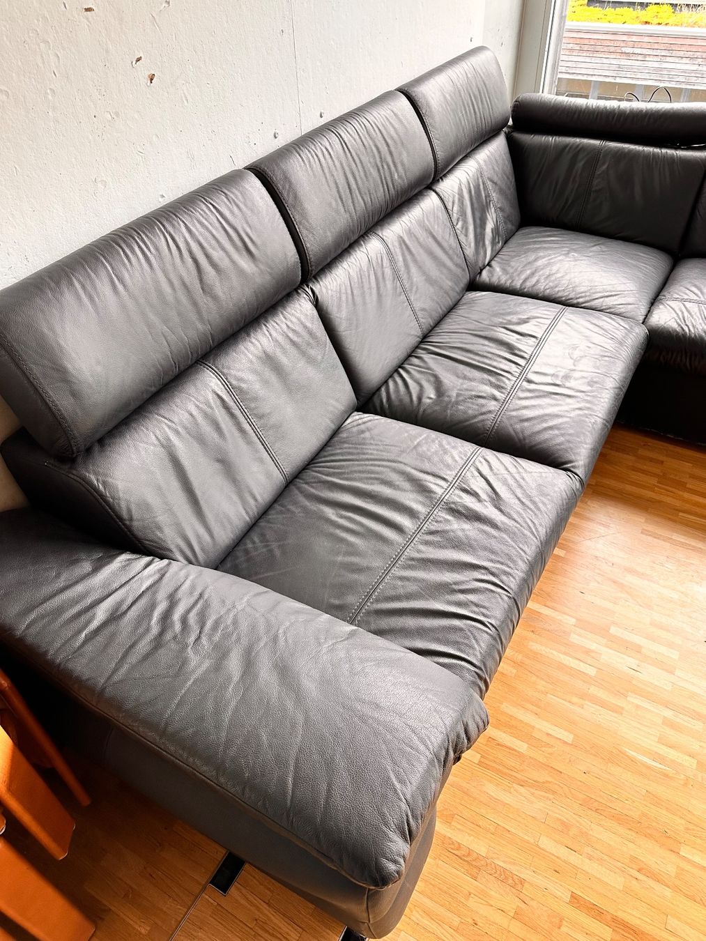 Sofas: Leder Ecksofa, gebraucht – Gebraucht aus Bern von johnny_left 4