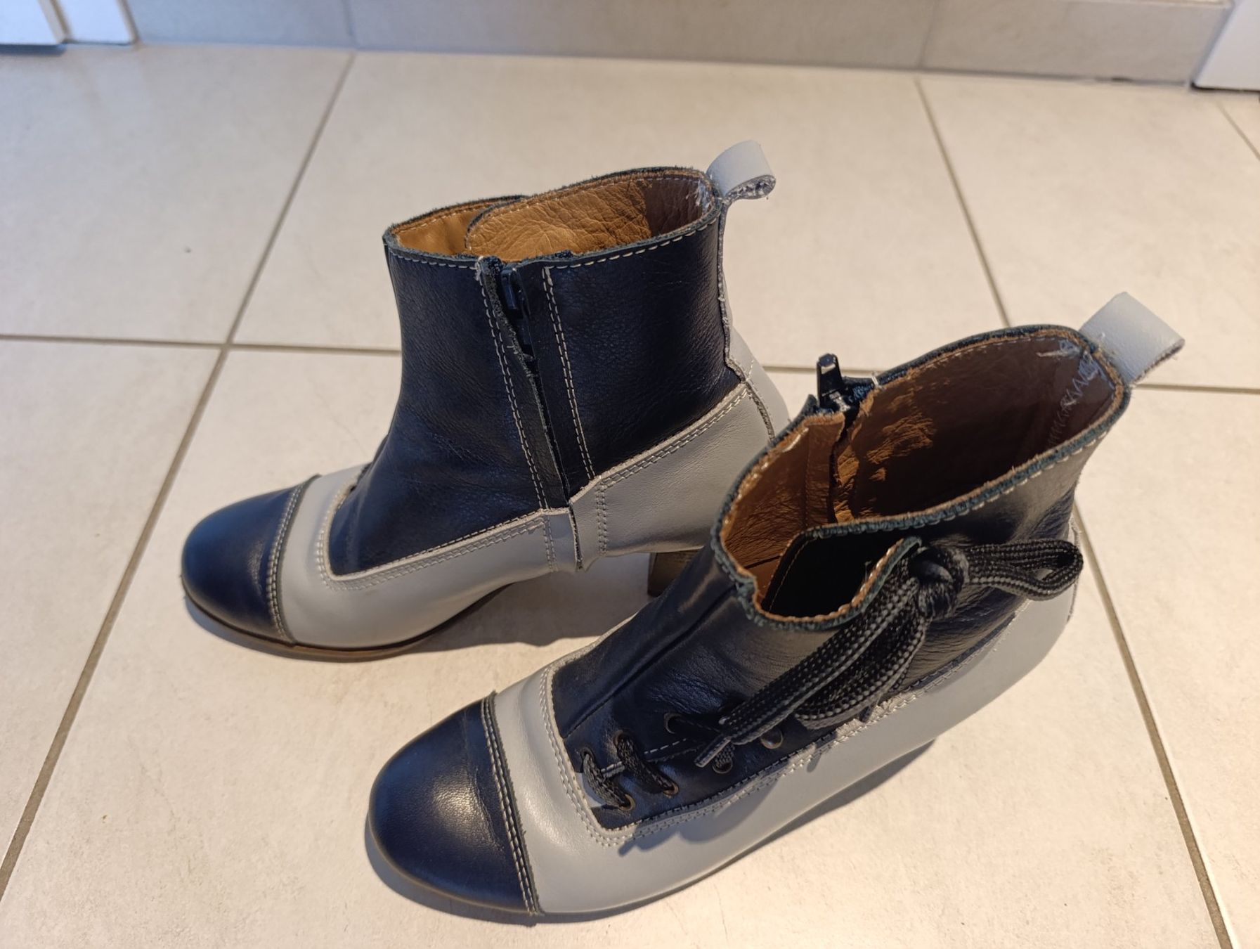 Scarpe da donna: Lederstiefeletten – Usato da Frick venduto da atr_wf8r