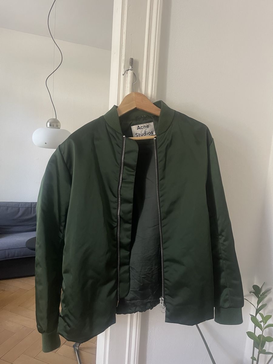 Acne Studios Giacche: Grüne Acne Studios Bomberjacke Gr. 38 Satin – Nuovo (secondo la descrizione) da Luzern venduto da w.welihodska 1