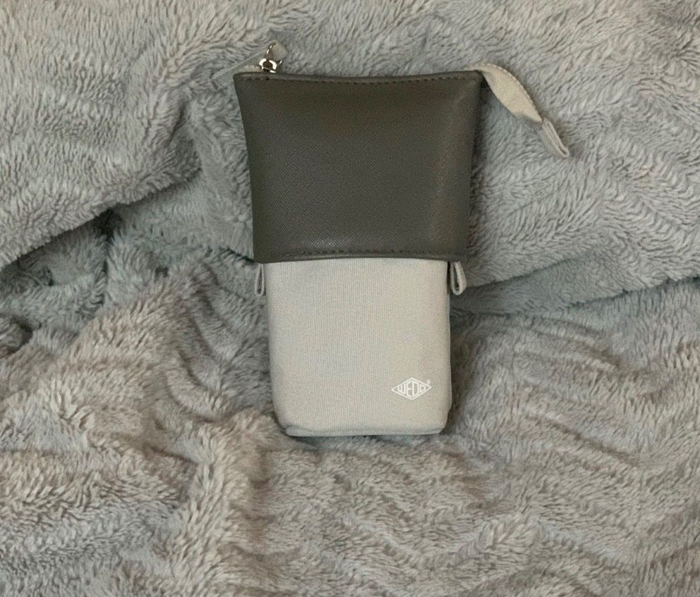 Plumiers: Etui / Federmäppchen – D'occasion à Safenwil par 2hand_aber_wertvoll 1