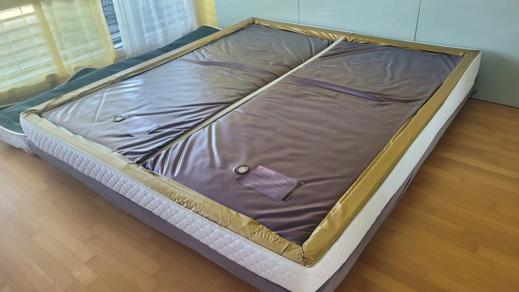 Letti: Wasserbett Aquadynamic inkl. Kopfteil – Usato da Aarwangen venduto da Striezi01 2