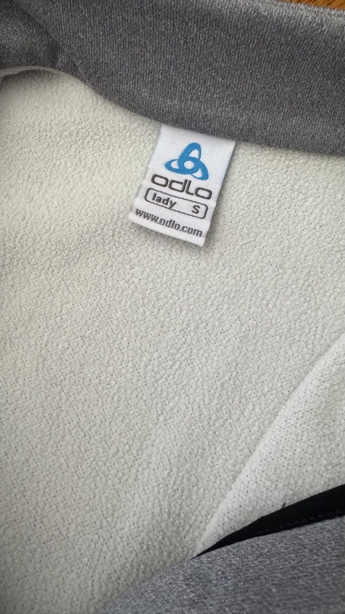 Odlo Maglioni & Felpe: Odlo Fleece Pullover grau Schneeflocken Grösse S – Usato da Andermatt venduto da stark19 2