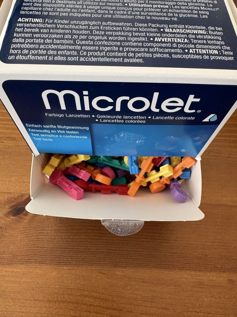 Attrezzature mediche: Microlet - Farbige Lanzetten – Nuovo e nell'imballaggio originale da Wittenbach venduto da sarah_09 1
