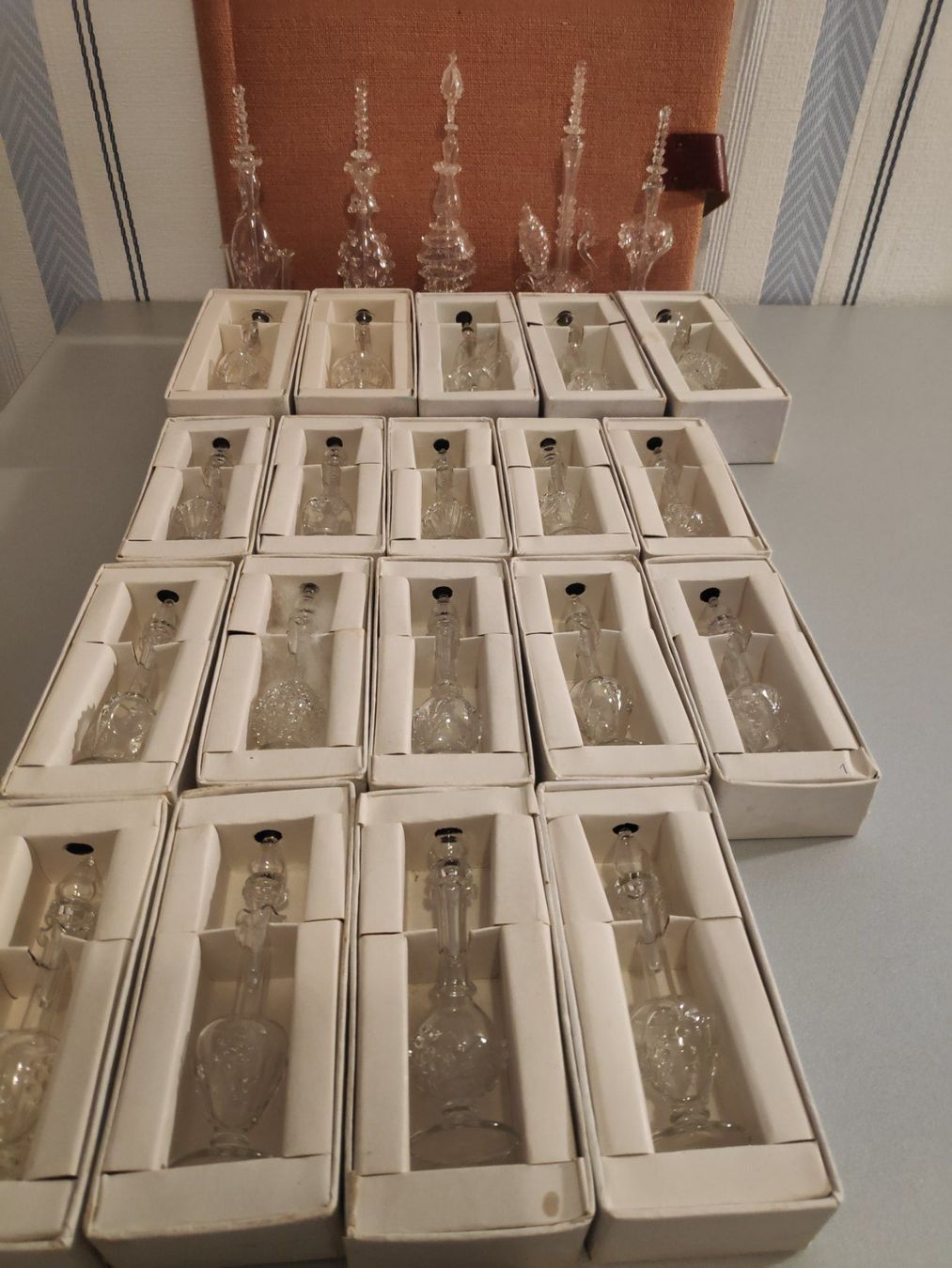 Flaconi: 24x Parfüm Flacons - zeitlos elegant – Nuovo e nell'imballaggio originale da Sirnach venduto da Trekk64 5