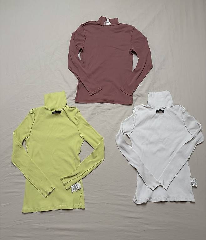 Tops: Lot de 3 cols roulés - Différentes couleurs  – Gebraucht aus Villeneuve VD von car_bf9k 2