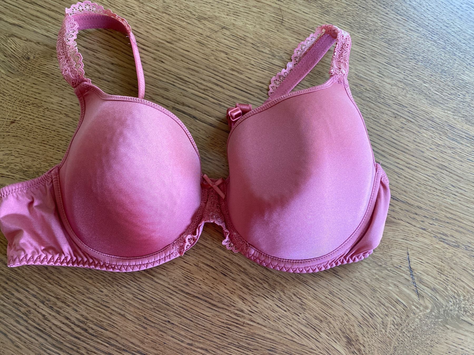 Sonstige Unterwäsche: BH 90 B – Gebraucht aus Bleienbach von Dbeno