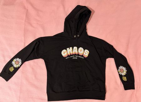 9 Pullover + Hoodies. Kaum getragen!