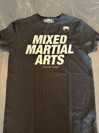 Venum T-Shirt Mixed Martial Arts Grösse S guter Zustand