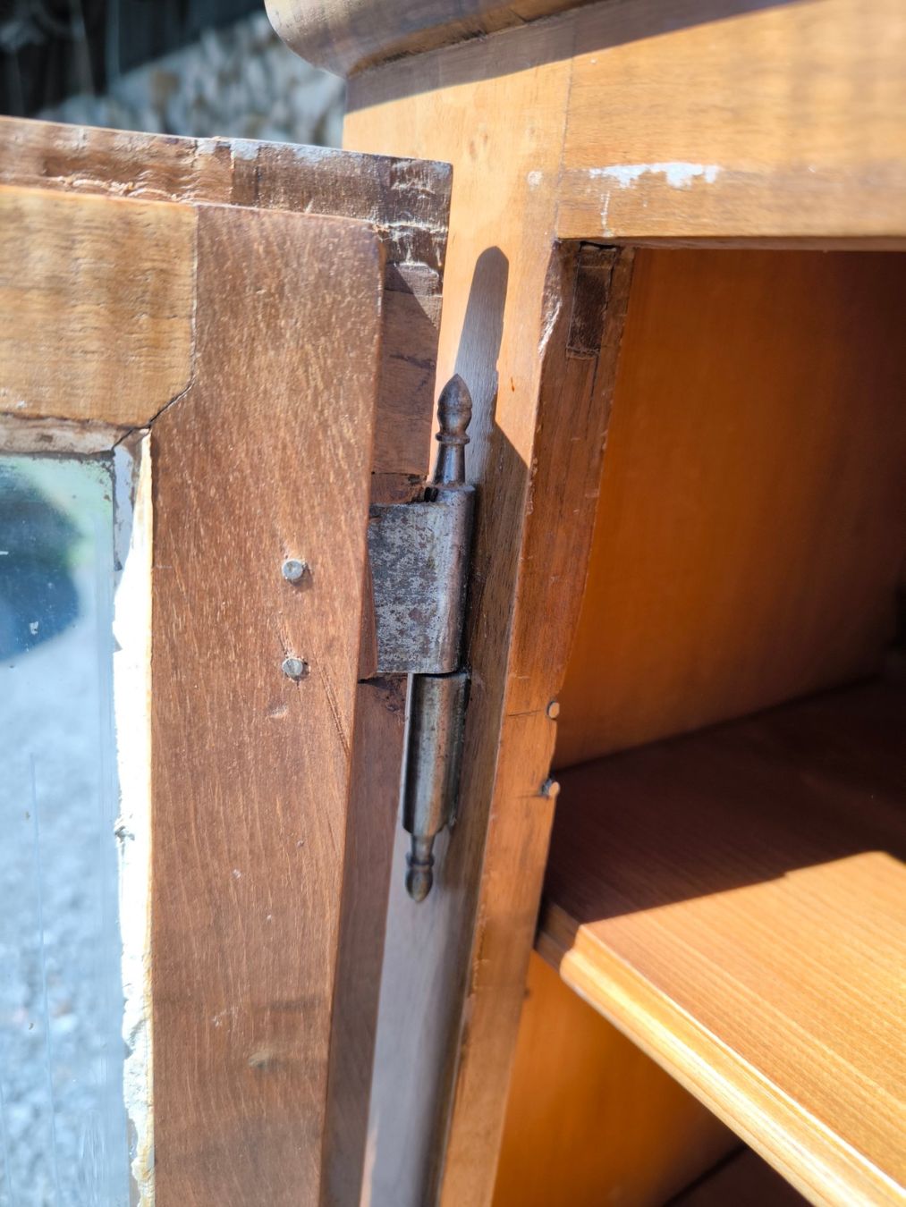 Vitrinen: Antike Vitrine – Gebraucht aus Rorschacherberg von snOOpydOg11 8