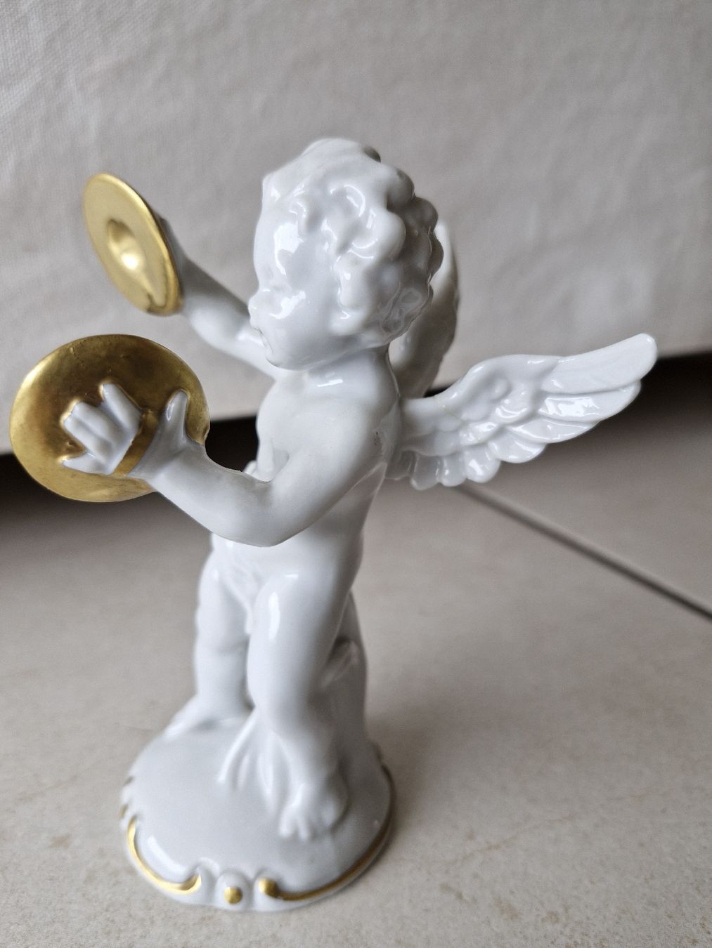 Statuette: Statuetta in porcellana con putto – Usato da Giubiasco venduto da bar_r9hz 3