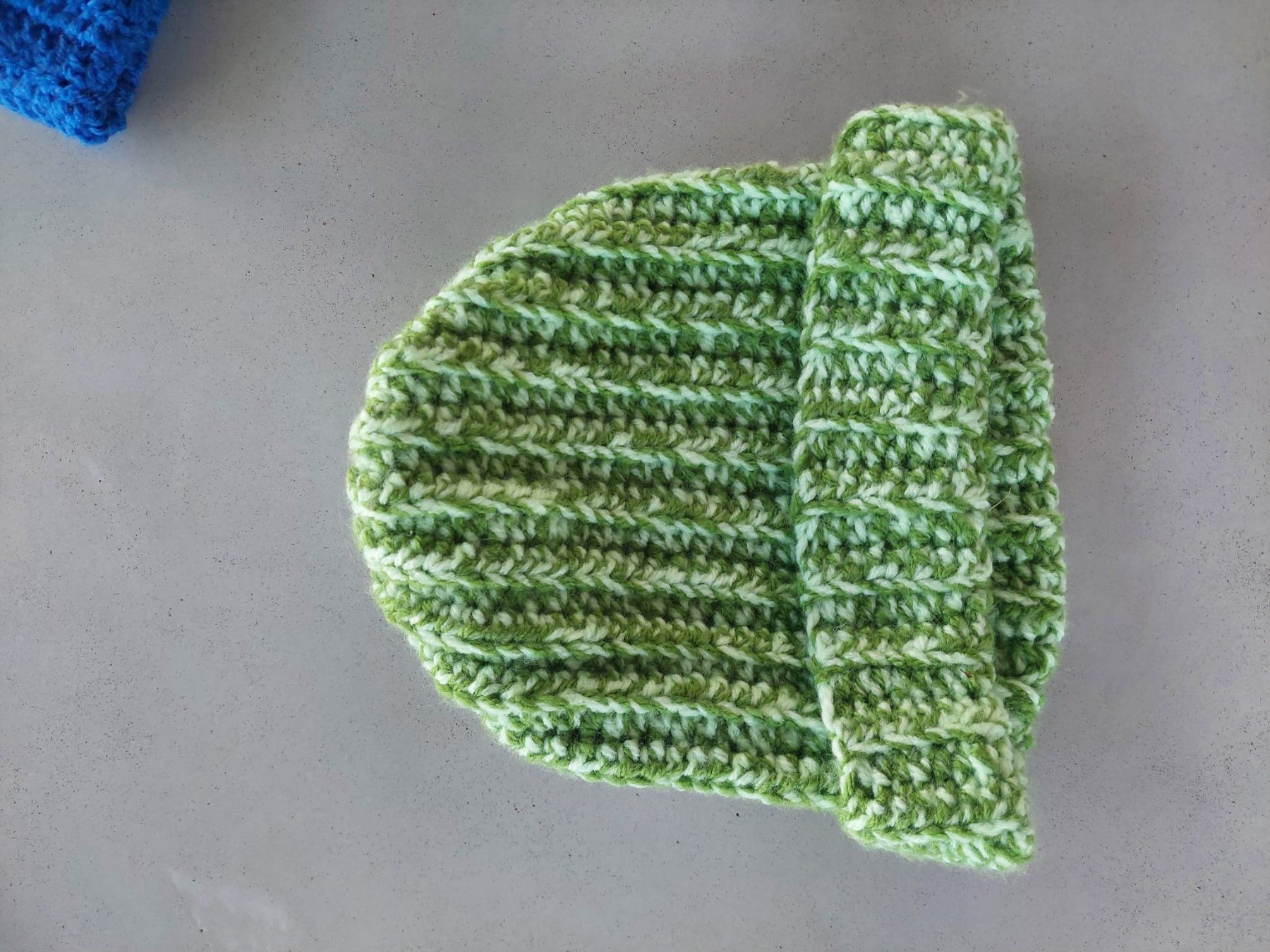 Altro abbigliamento per bambino: Bonnet en crochet fait main – Nuovo (secondo la descrizione) da Montana venduto da leloupcrocheteur