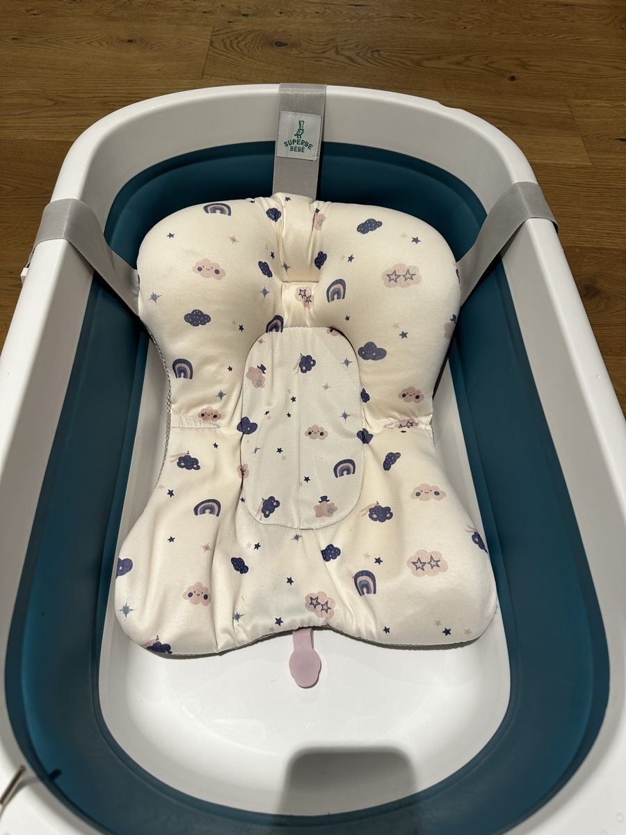 Baignoires: Babybadewanne Superbe Bébé – D'occasion à Wünnewil par rog_8dx7 2