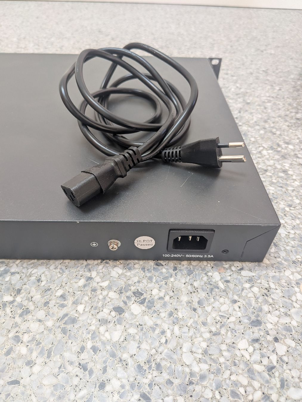 TP-Link Hubs & Switches: TP-Link TL-SG2424P Smart PoE Switch  – Gebraucht aus Wettingen von Lata2012 4