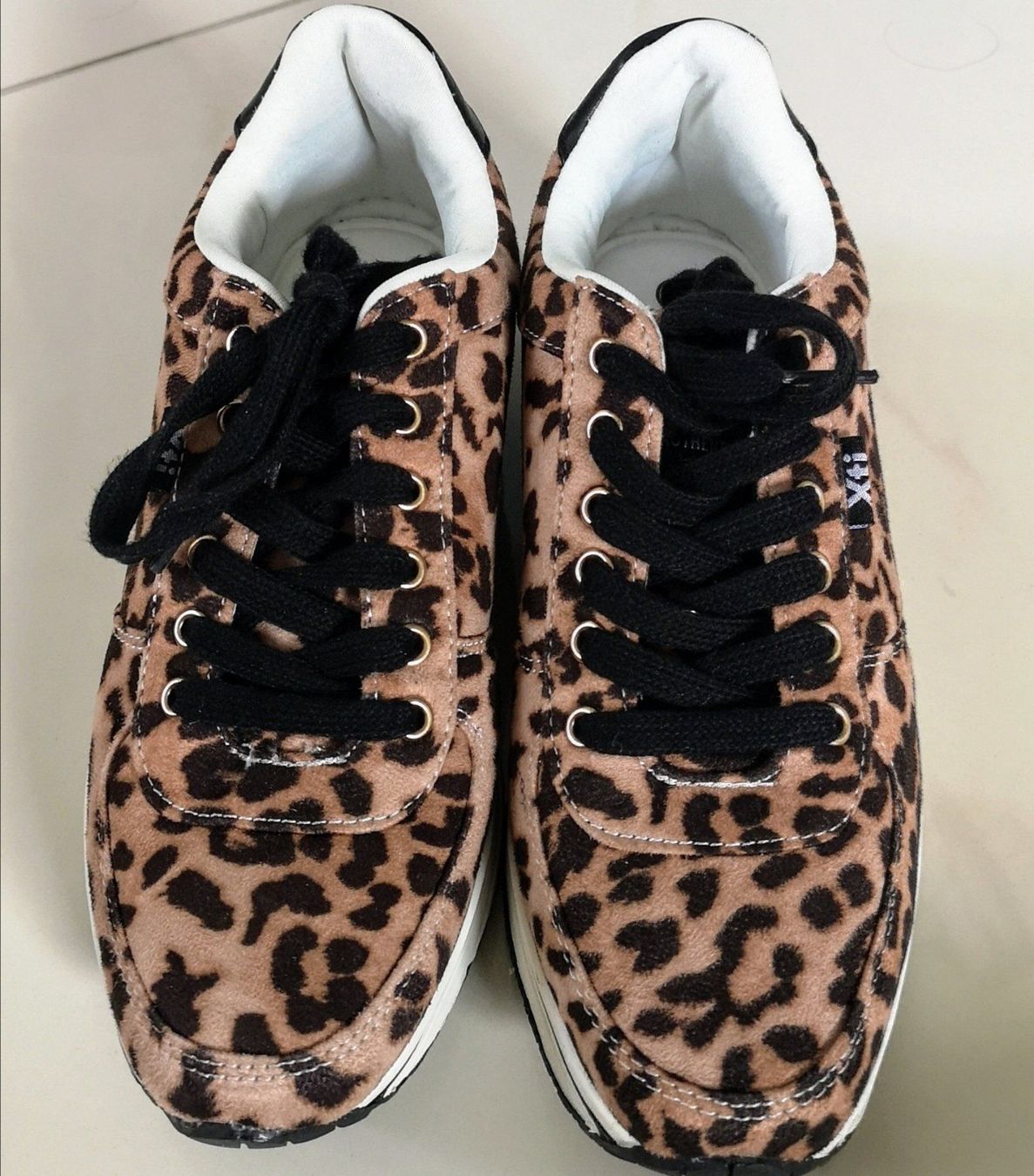 Scarpe da donna: Cooler Leo Plateau-Sneaker NEU! – Nuovo e nell'imballaggio originale da Widnau venduto da Schurlibua 1