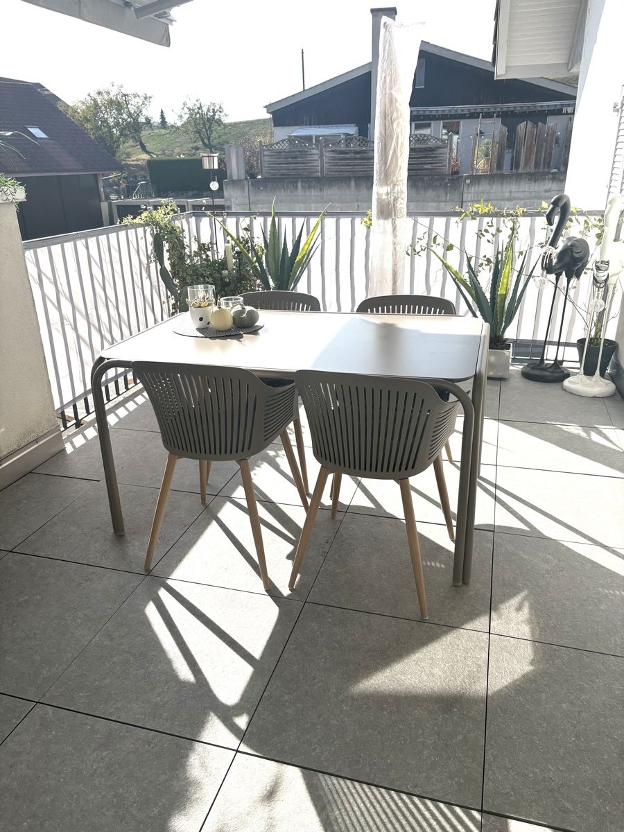 Tischset: Gartentisch Set mit vier Stühlen – Gebraucht aus Stüsslingen von fra_5gs2